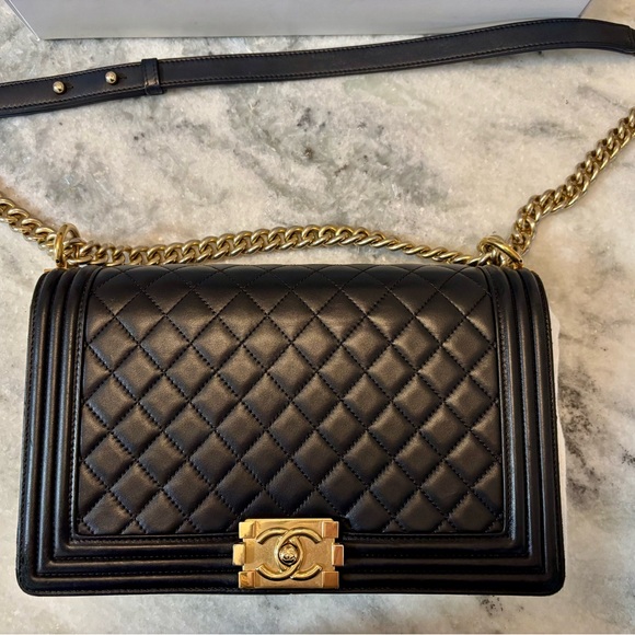 Chanel Black New Medium Boy Bag - Picture 3 of 12